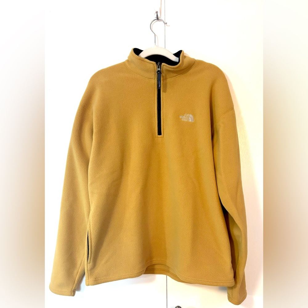 The North Face TKA 200 Fleece 1/4 Zip Pullover Men’s M Mustard Yellow EUC